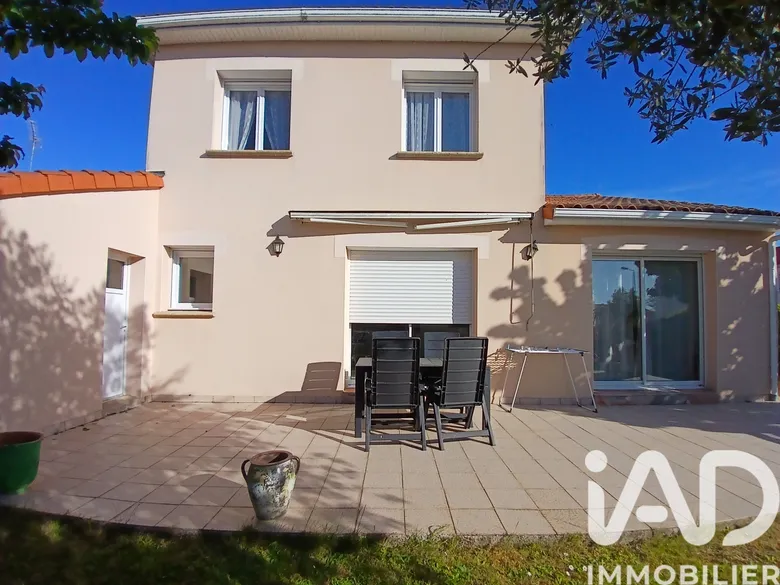 Maison 6 pièces 120 m² · à Cholet · 120 m² · 313 500 €