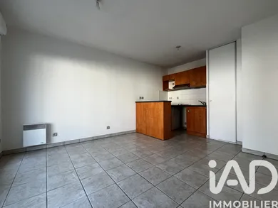 Apartment in Saint-André-lez-Lille (59350)