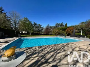 Maison d'architecte à Mûrs-Erigné (49610)