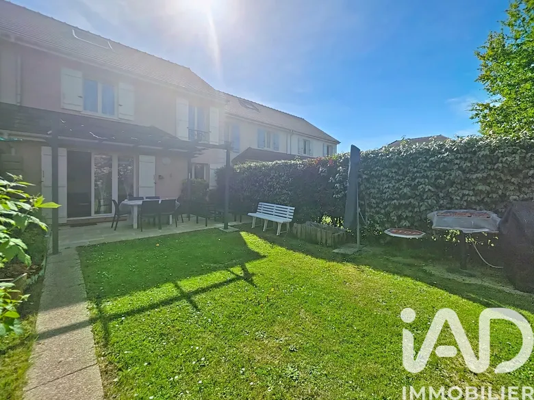 Maison 5 pièces 109 m² · à Plailly · 109 m² · 413 000 €