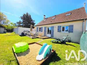 House in Auneau-Bleury-Saint-Symphorien (28700)