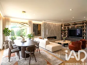 Maison d'architecte à Reignier-Ésery (74930)