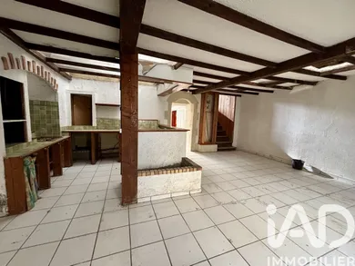 Townhouse in Thouars (79100)