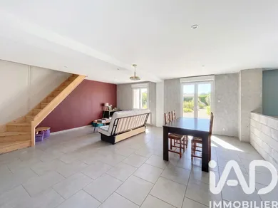 Village house in Villethierry (89140)