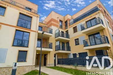 Apartment in Hardricourt (78250)