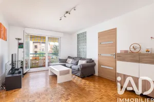 Apartment in Villeurbanne (69100)