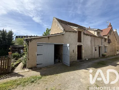 Maison de ville à Saint-Amand-Montrond (18200)