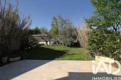 Traditional house in Villecresnes (94440)