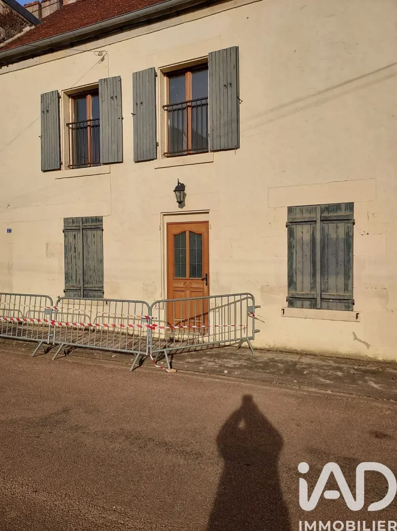 Maison 5 pièces 104 m² · à La Chapelle-Saint-André · 104 m² · 60 000 €
