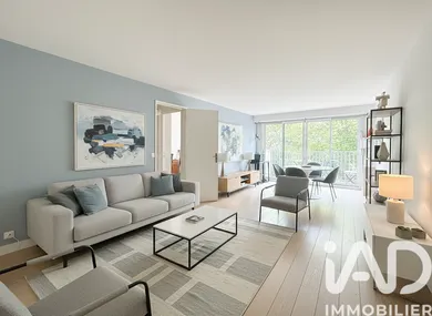 Apartment in Paris (75014)