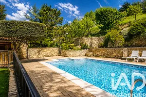 Maison à Malaucène (84340)