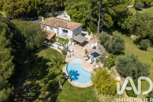 Maison à Sanary-sur-Mer (83110)