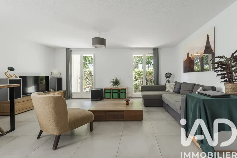 Appartement 3 pièces 72 m² · à Aix-en-Provence · 71,5 m² · 349 000 €