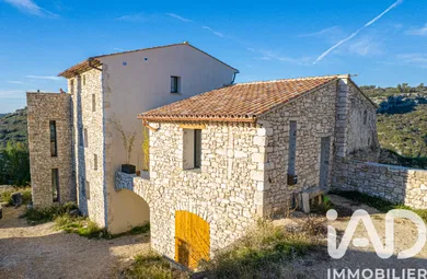Immeuble à Méthamis (84570)