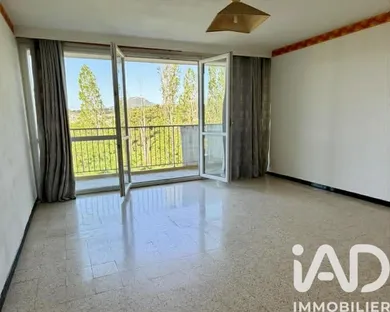 Apartment in Aubagne (13400)