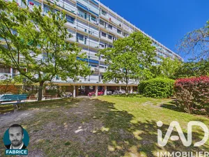 Apartment in Saint-Maur-des-Fossés (94100)