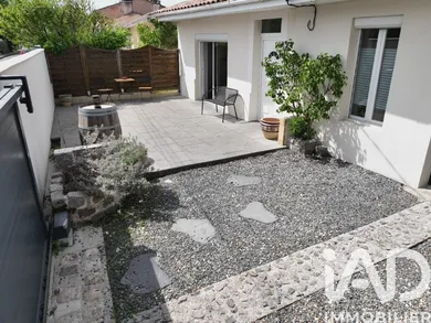 House in Castelnau-de-Médoc (33480)