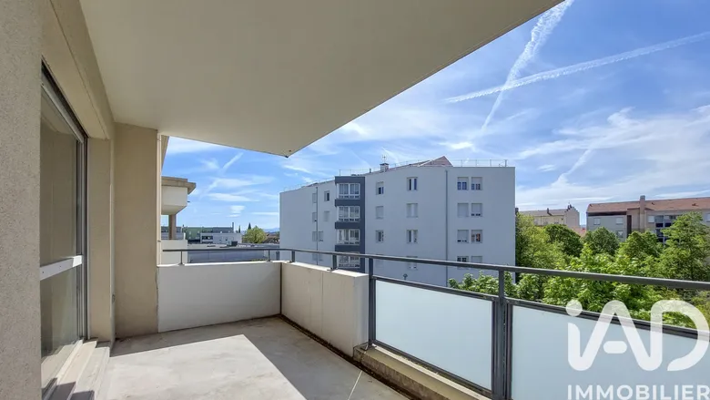 Appartement 3 pièces 55 m² · à Saint-Fons · 55 m² · 150 000 €