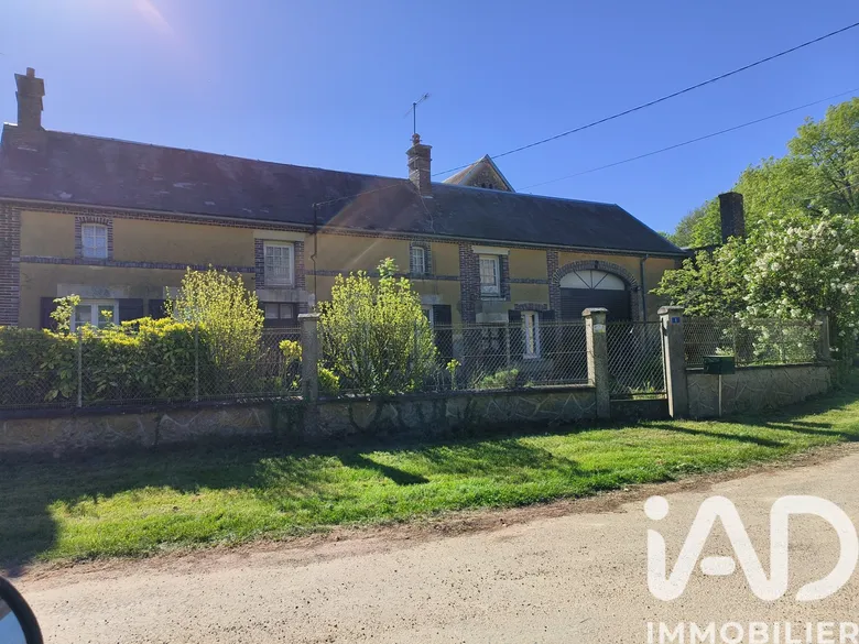 Maison 2 pièces 66 m² · à Sormery · 66 m² · 60 000 €