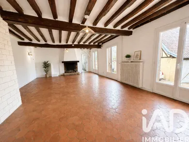 Maison à Chaumont-en-Vexin (60240)