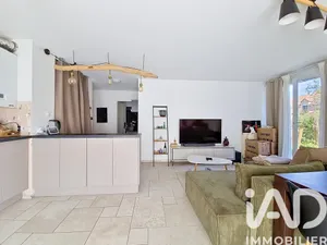 Appartement à Sainte-Geneviève-des-Bois (91700)