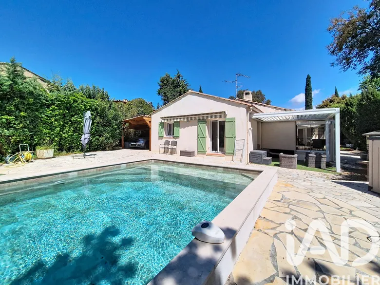 Maison 5 pièces 186 m² · à Fréjus · 186 m² · 729 000 €