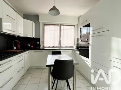 Maison à Lille (59260)