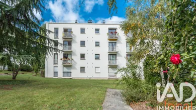 Apartment in Sceaux (92330)