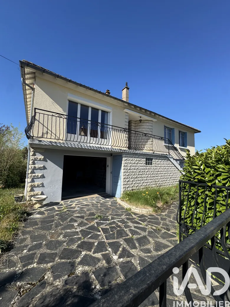 Maison 5 pièces 108 m² · à La Chapelle-Saint-Ursin · 108 m² · 169 600 €