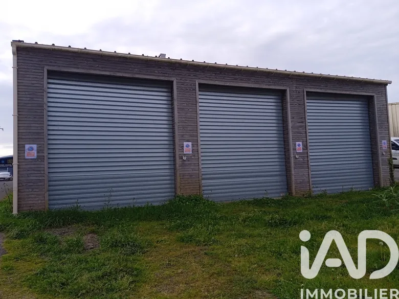 Parking 100 m² · à Tréguier · 100 m² · 127 500 €