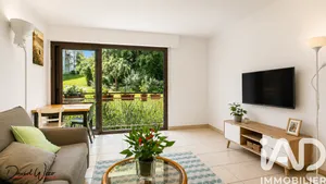 Apartment in Sceaux (92330)
