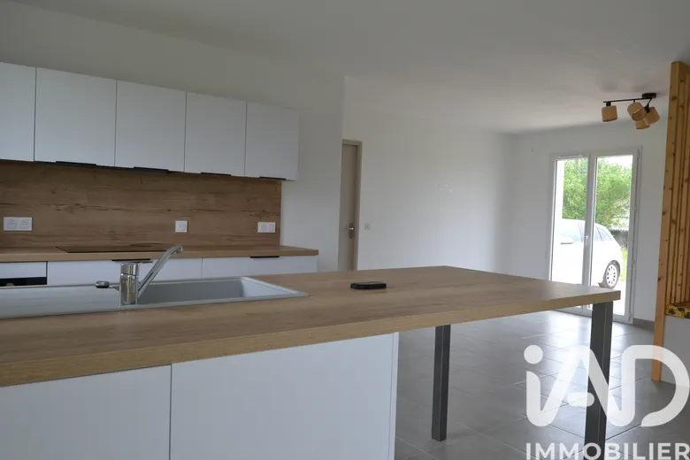 Maison 4 pièces 90 m² · à Sainte-Lheurine · 90 m² · 189 000 €