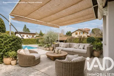 Architectural house in Moirans (38430)