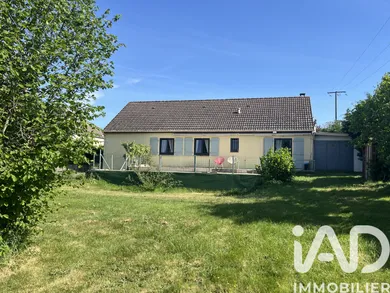 House in Huriel (03380)