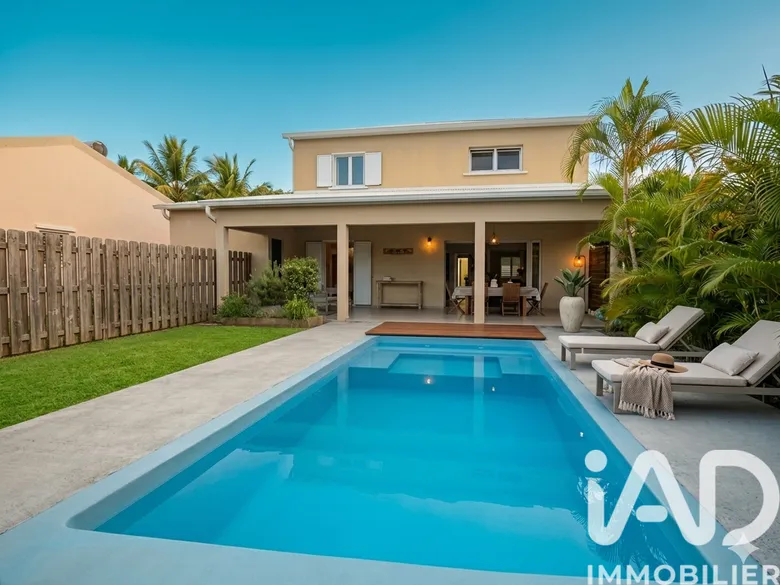 Maison 6 pièces 137 m² · à Saint-Louis · 137 m² · 419 000 €