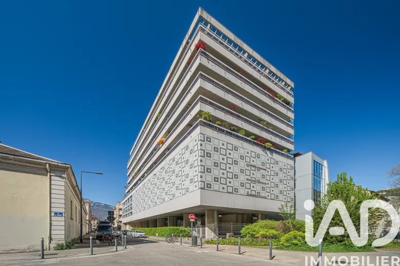 Appartement 5 pièces 107 m² · à Grenoble · 107,3 m² · 450 000 €