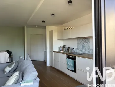 Apartment in Bordeaux (33200)