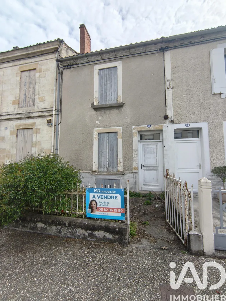 Maison 3 pièces 77 m² · à Sainte-Foy-la-Grande · 77 m² · 30 000 €