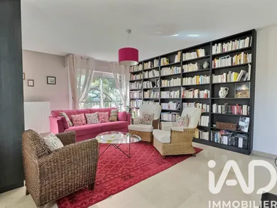 Apartment in Aix-en-Provence (13100)