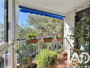 Apartment in Aix-en-Provence (13100)
