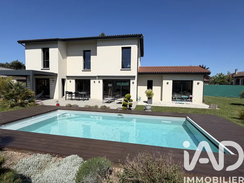 Maison 6 pièces 168 m² · à Chazay-d'Azergues · 168 m² · 860 000 €