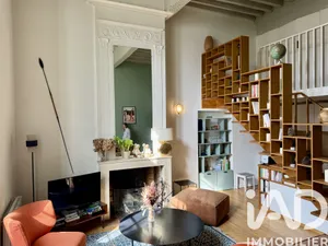 Apartment in Bordeaux (33800)