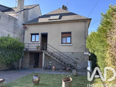Townhouse in Ernée (53500)