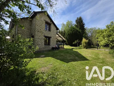 Maison de campagne à Issancourt-et-Rumel (08440)