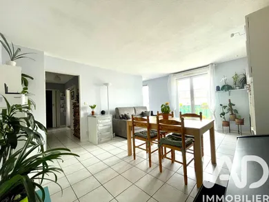 Apartment in Montereau-Fault-Yonne (77130)