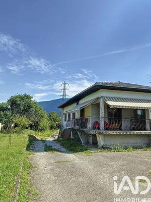 Maison traditionnelle à Éloise (01200)