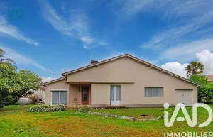 Detached house in Coulon (79510)