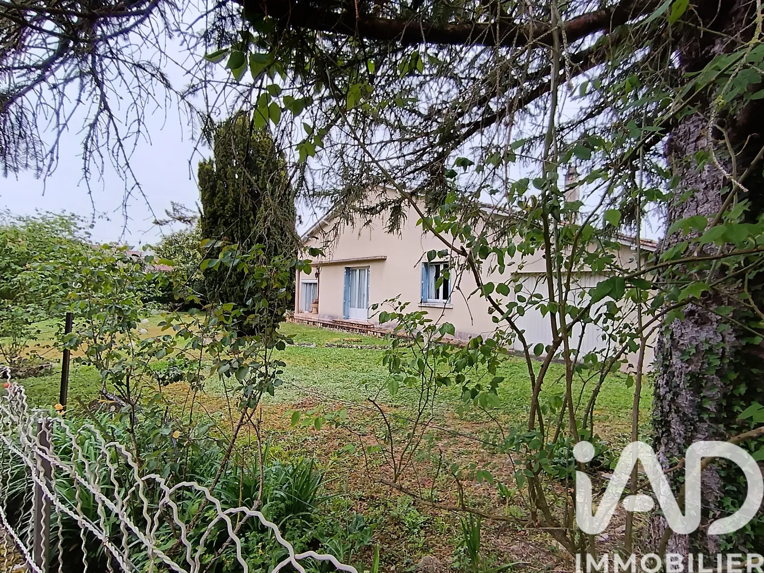 Vente maison à Coulon (79510) : pavillon 4 pièces 84 m² — 3