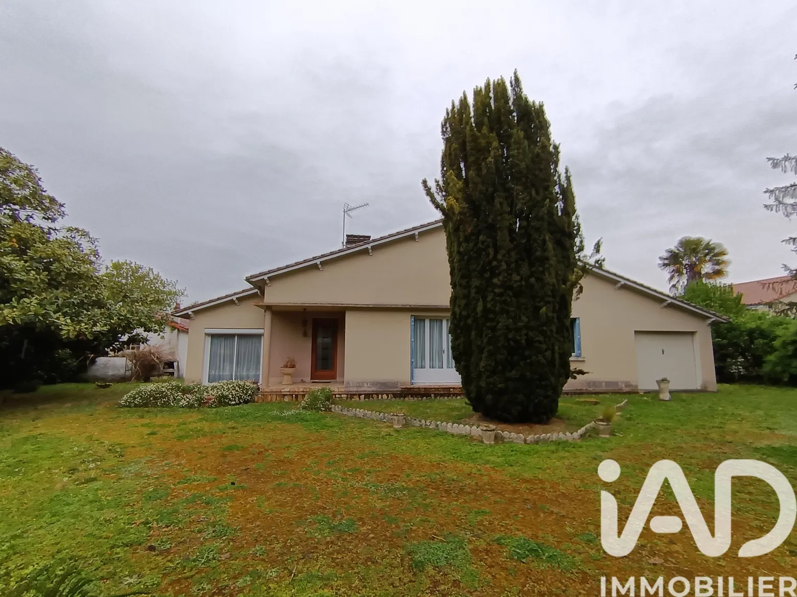 Vente maison à Coulon (79510) : pavillon 4 pièces 84 m² — 2