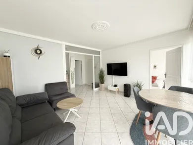 Apartment in Le Mée-sur-Seine (77350)